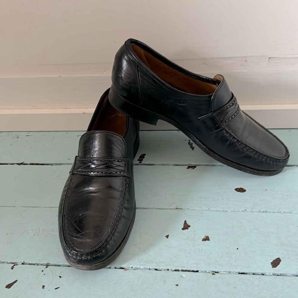 Dacks Size 8F Black Loafer